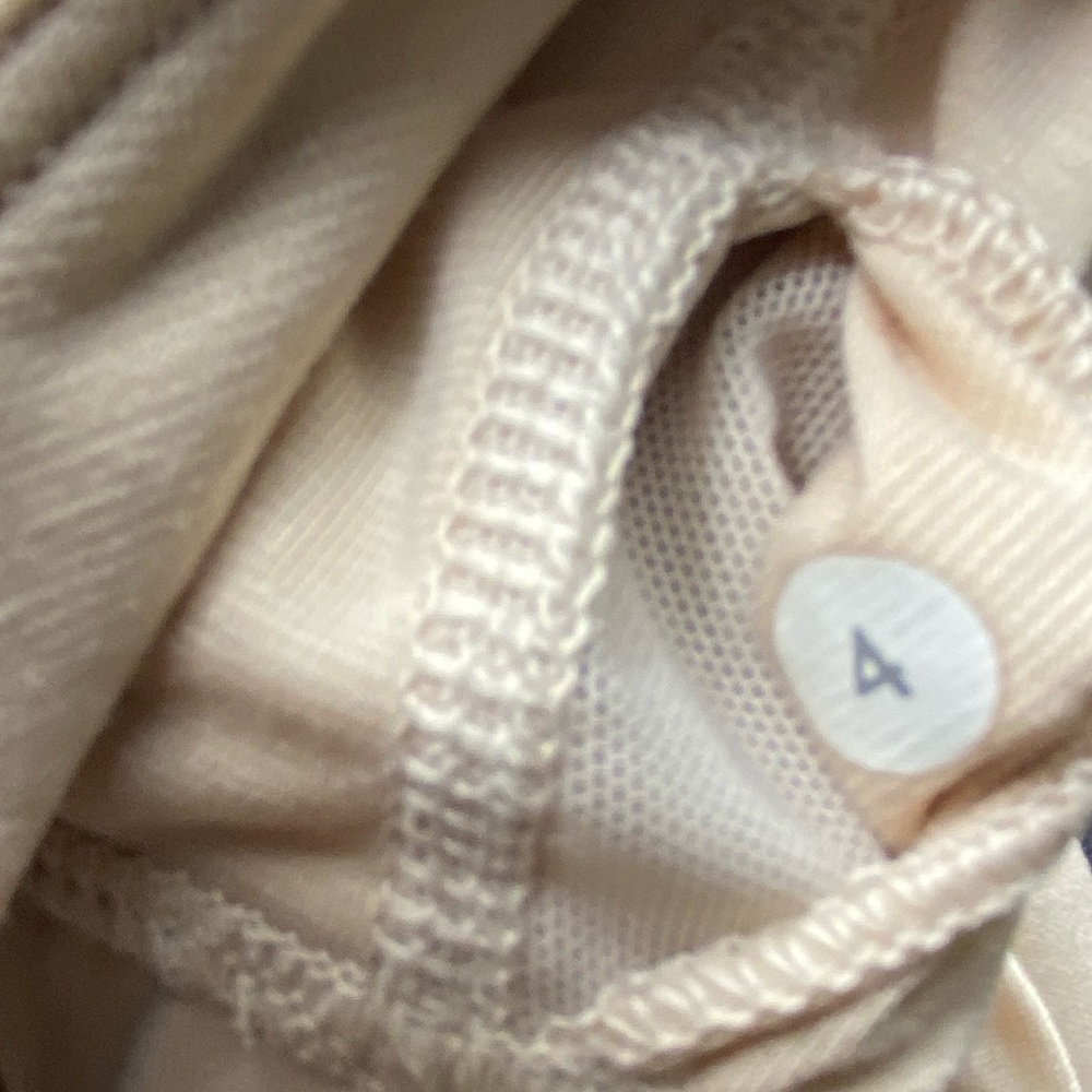 πSALEπ Lululemon Blue White Tan Crisscross Tank - Picture 7 of 10